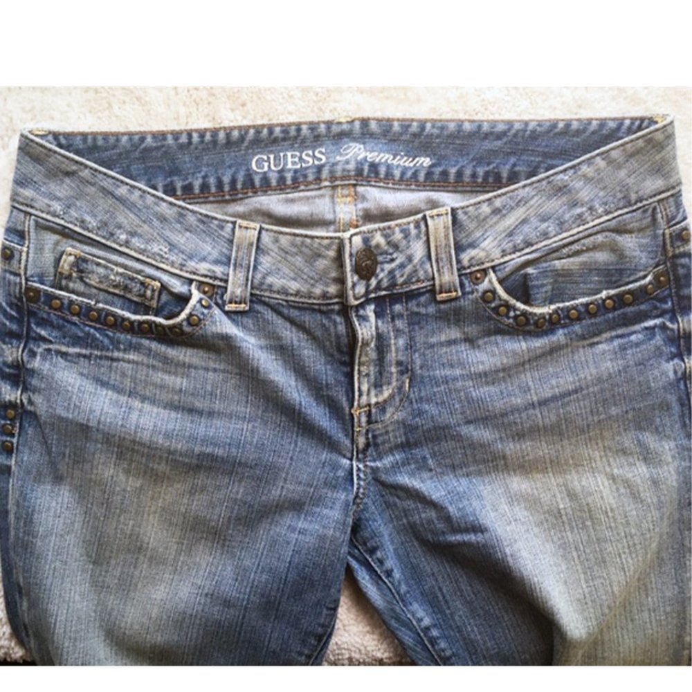 GUESS Premium Denim Studded distressed jeans-sz 31